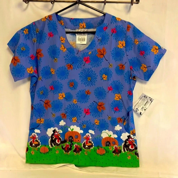 UA Scrubs Size M - Picture 1 of 4